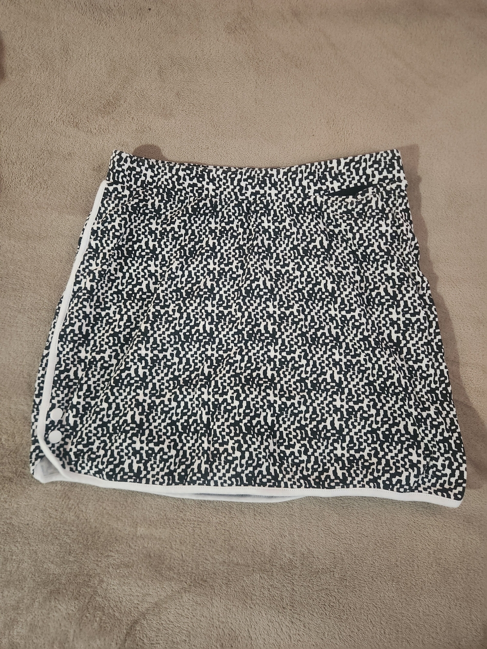 Black and White Patterned Women's Skirt with White Trim